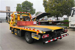 深圳道路救援拖车报价